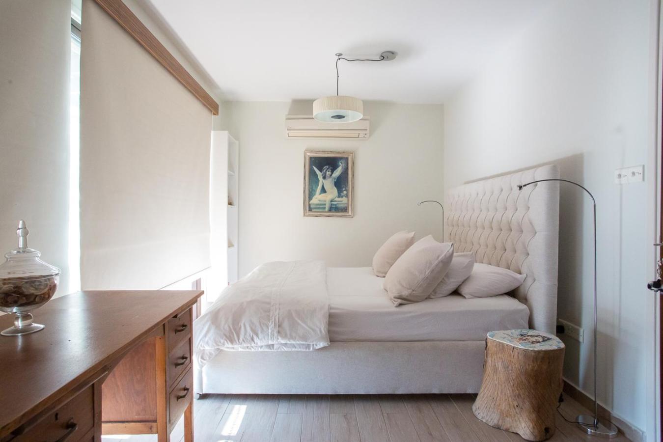 Penthouse Duplex Overlooking The Mediterranean Larnaca Esterno foto